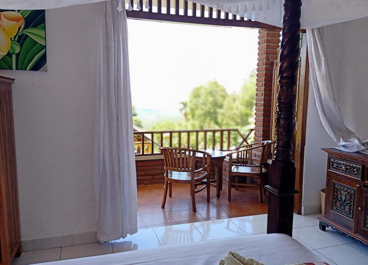 KARANG SARI Guesthouse Munduk Eksteriør billede
