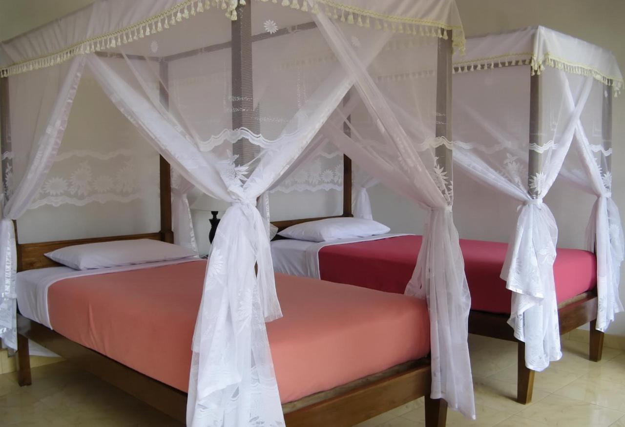 KARANG SARI Guesthouse Munduk Eksteriør billede