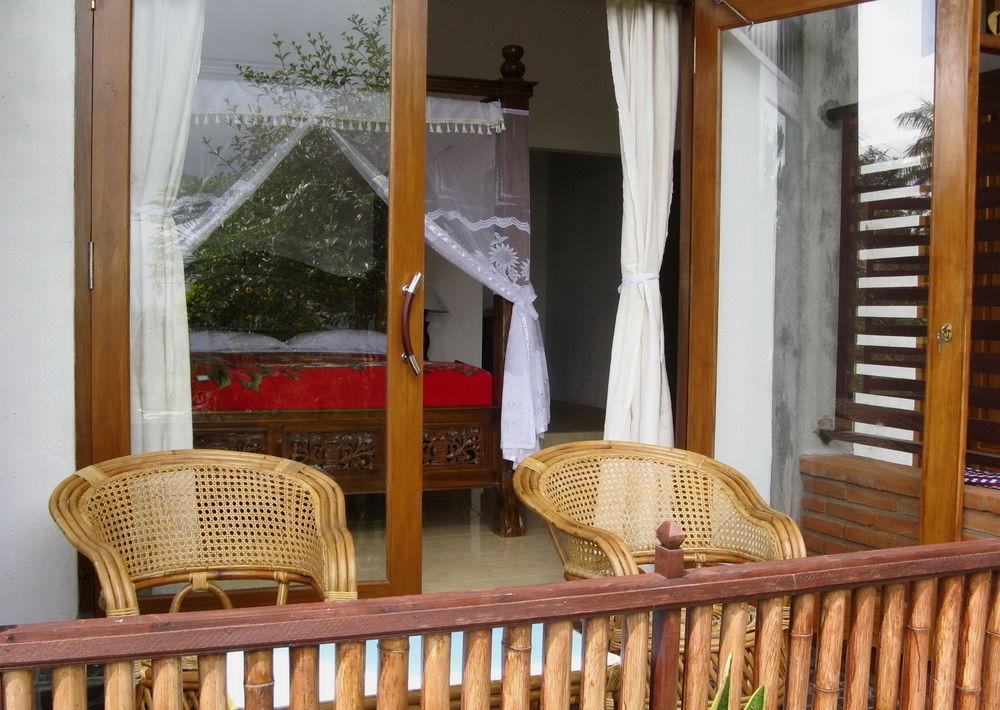 KARANG SARI Guesthouse Munduk Eksteriør billede