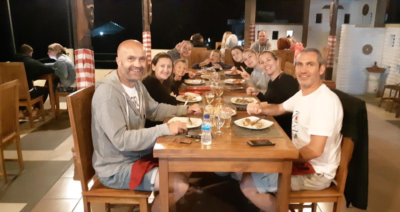 KARANG SARI Guesthouse Munduk Eksteriør billede