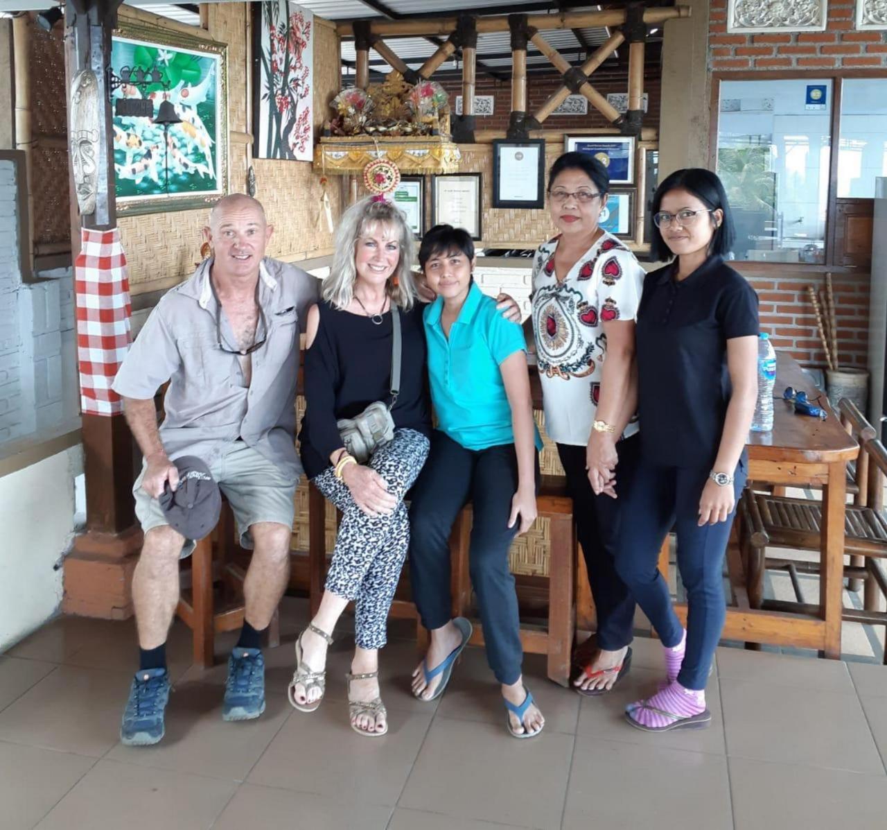 KARANG SARI Guesthouse Munduk Eksteriør billede