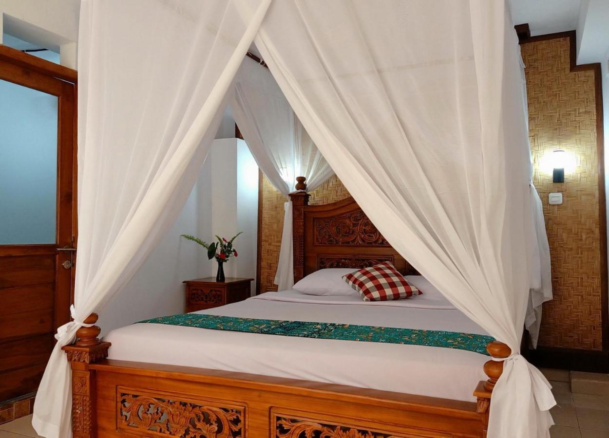 KARANG SARI Guesthouse Munduk Eksteriør billede