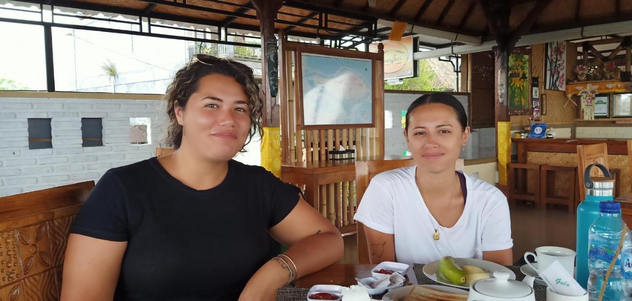 KARANG SARI Guesthouse Munduk Eksteriør billede