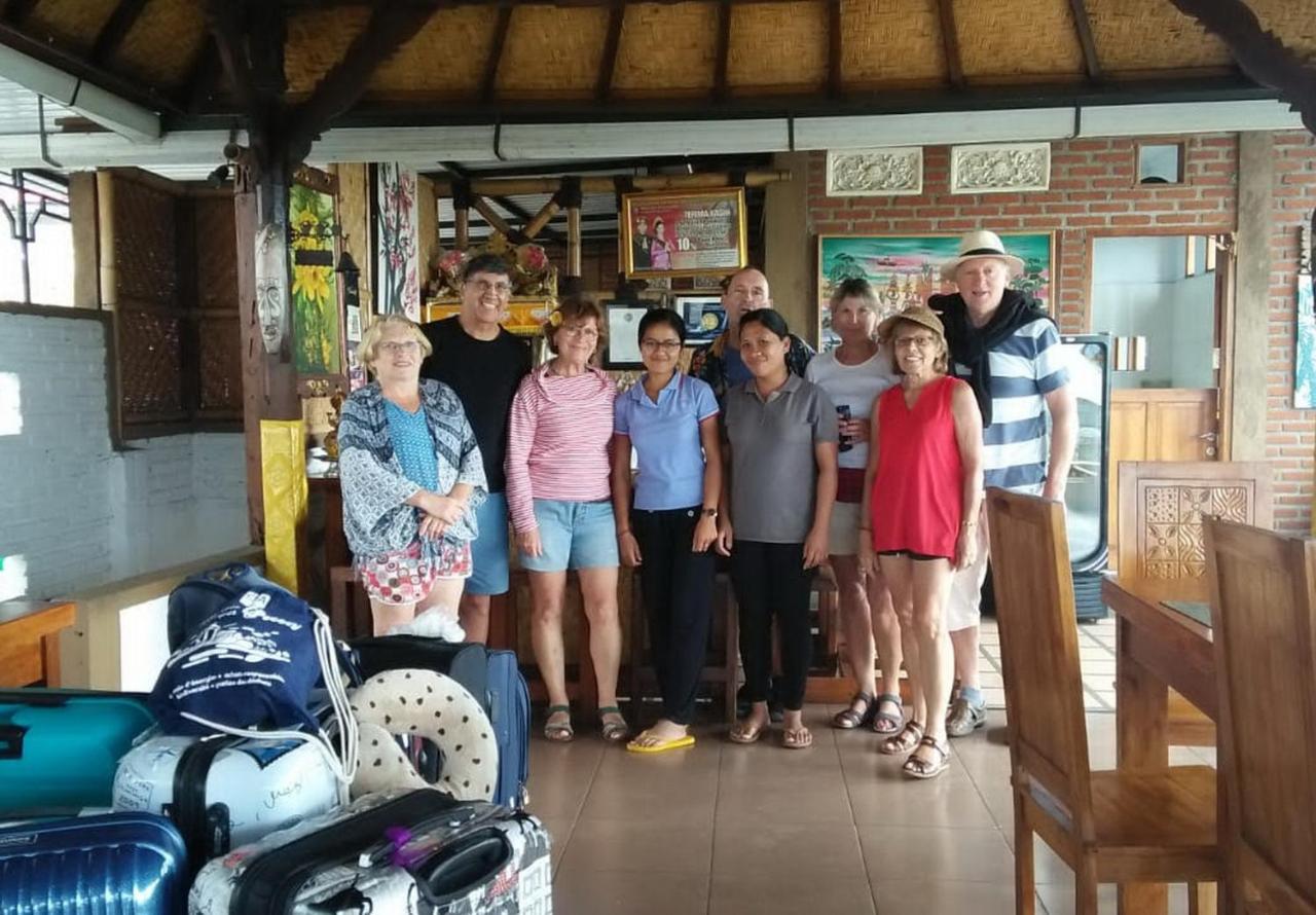 KARANG SARI Guesthouse Munduk Eksteriør billede